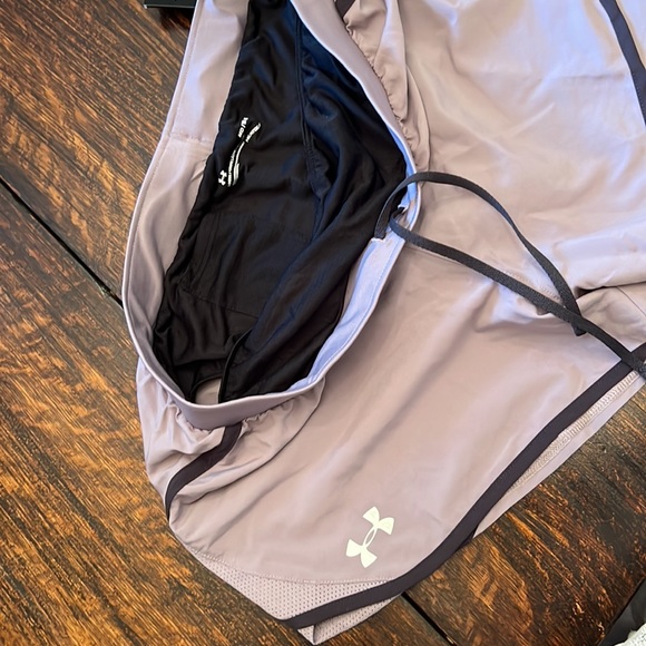 Under Armour Shorts NWT - Picture 3 of 5